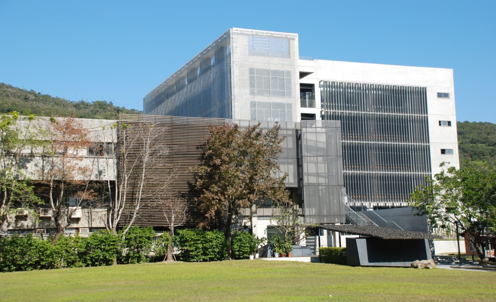 Shih Chien University